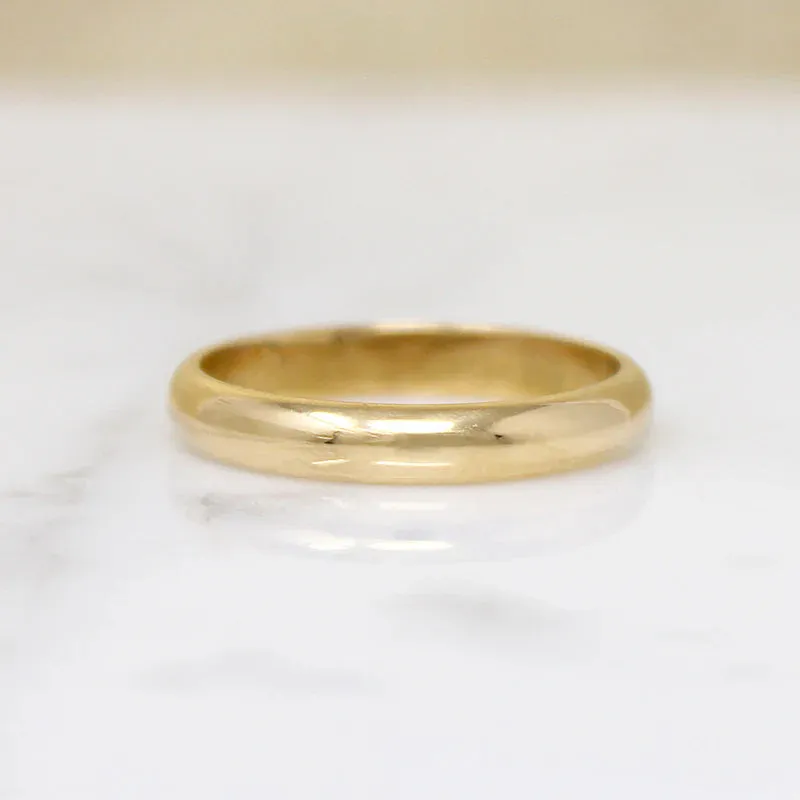 Deep Curve Half Round 18k Gold Band Size 7.75