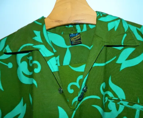 vintage 1960s polo shirt Hawaiian Holiday Sportswear green floral Dashiki tunic Mens M